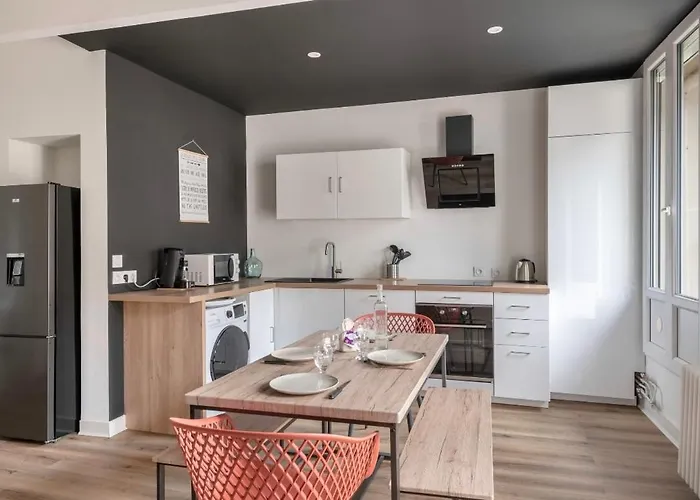 T3 Centre 70 M2 Avec Terrasse *