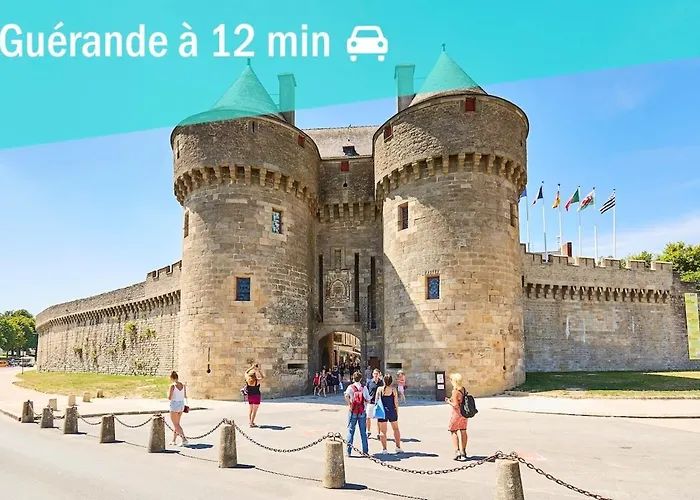 T3 Centre 70 M2 Avec Terrasse * La Baule