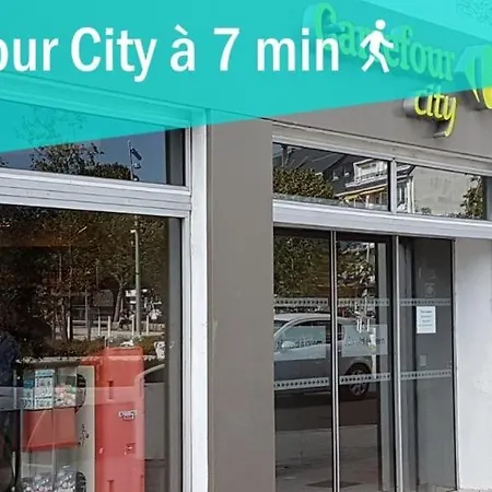 T3 Centre 70 M2 Avec Terrasse شقة *