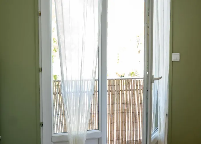 T3 Centre 70 M2 Avec Terrasse * La Baule